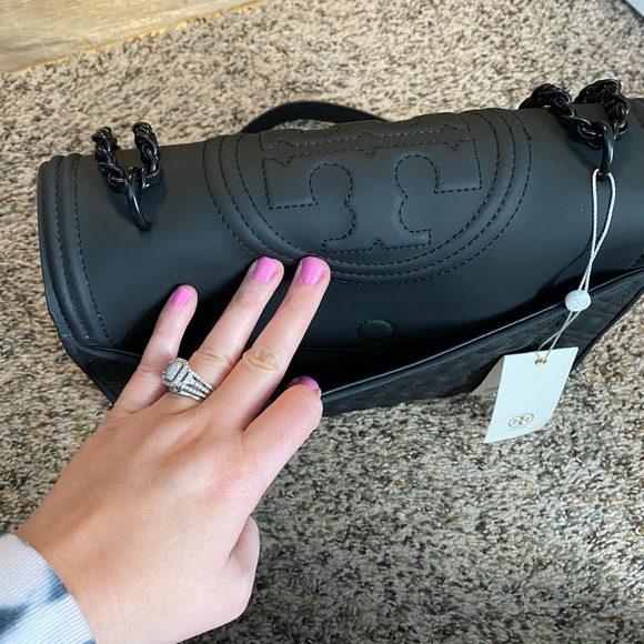 Tory Burch large Fleming-SOLD - Picture 2 of 4